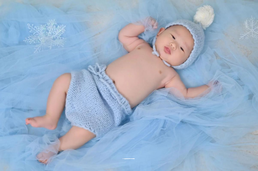 中国香港宝宝大哭不止 中国香港宝宝大哭不止